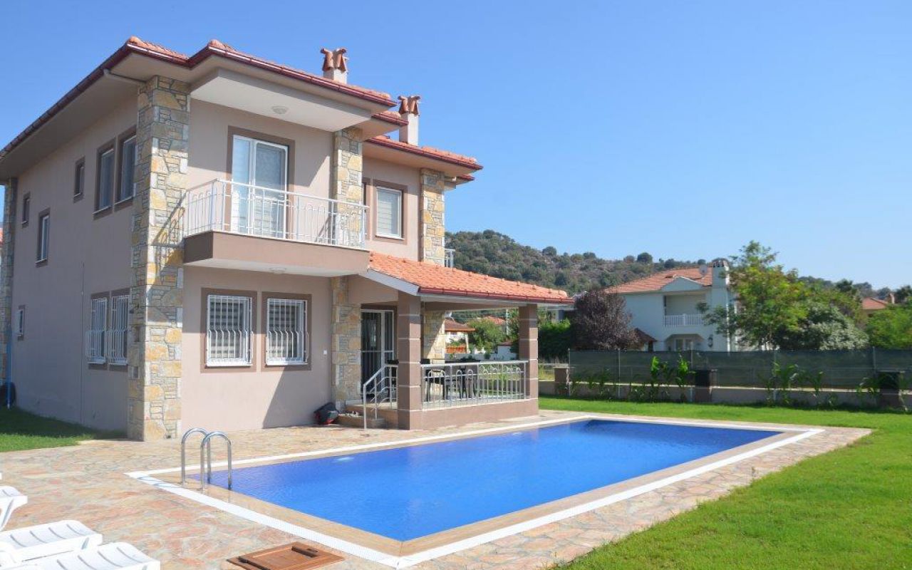 Toprak Villa 