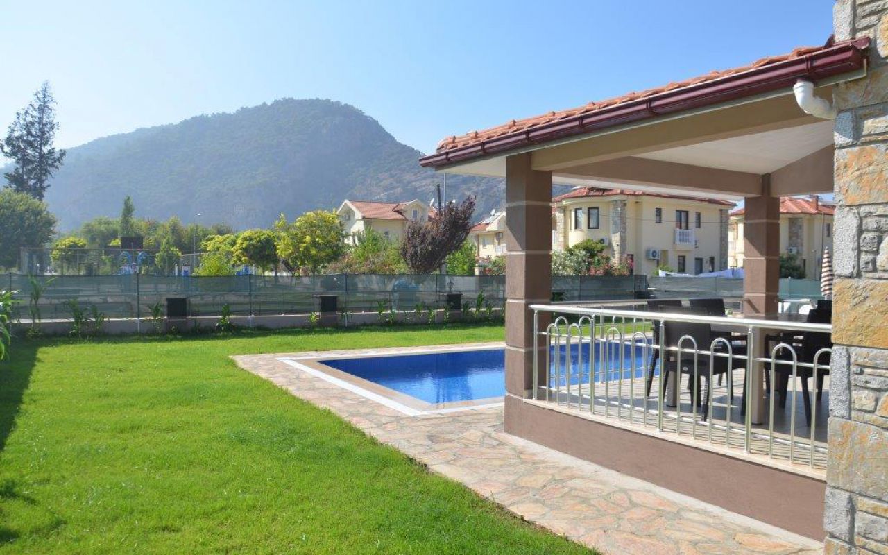 Toprak Villa 