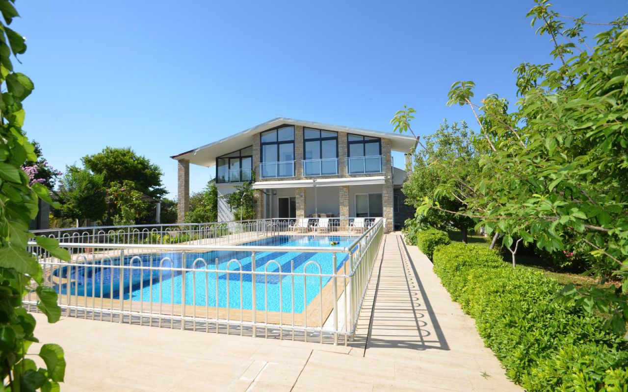 T-C Tulip Villa
