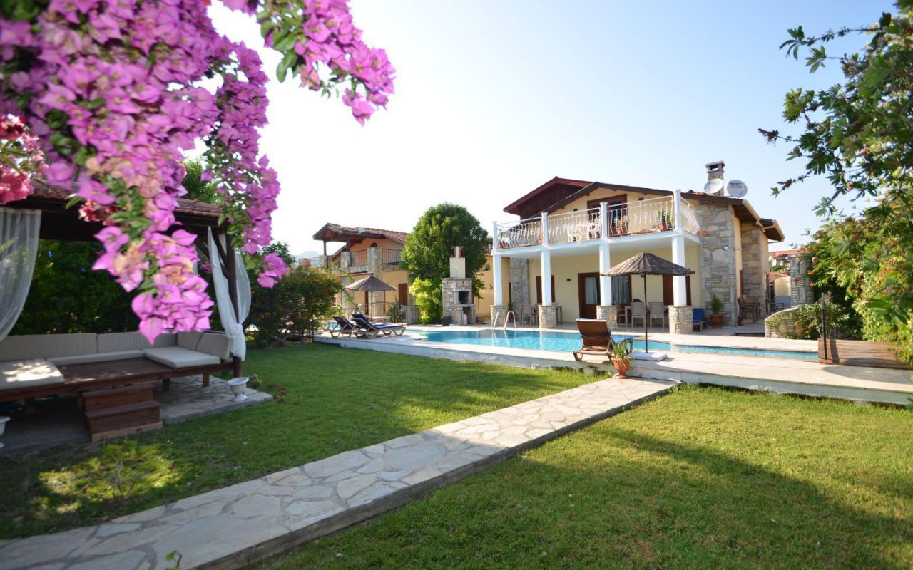 Victoria Villa