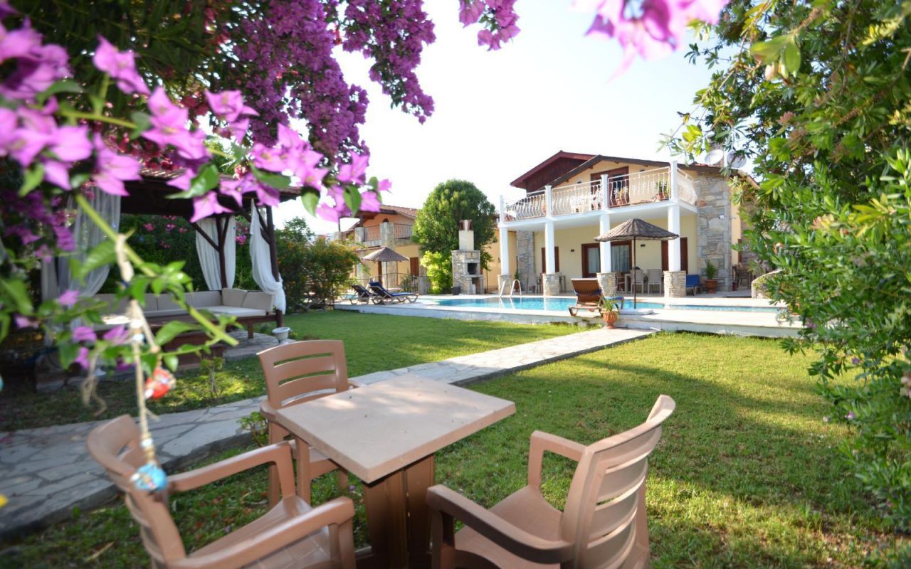 Victoria Villa