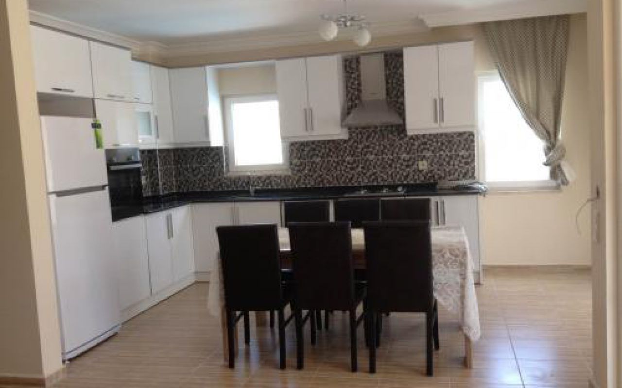 Mutlu Safir