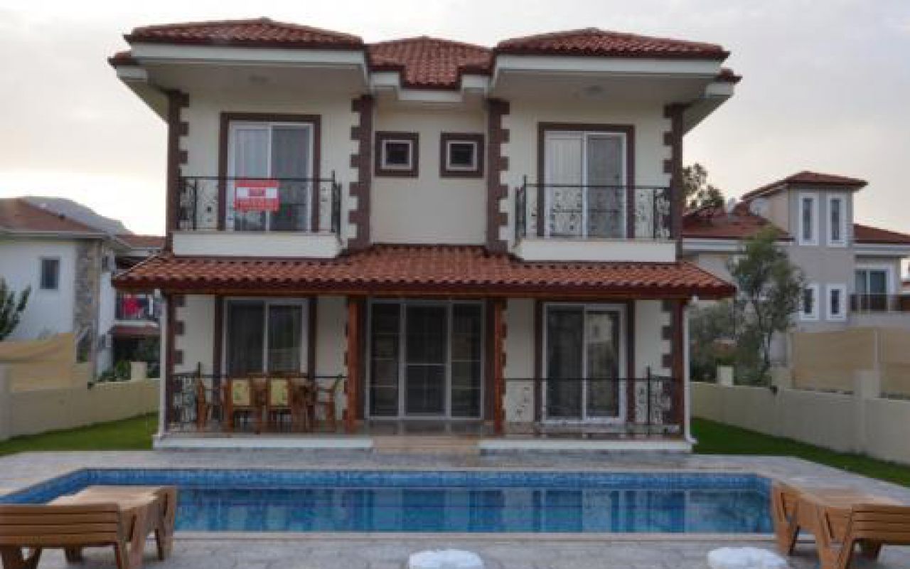 Mutlu Safir