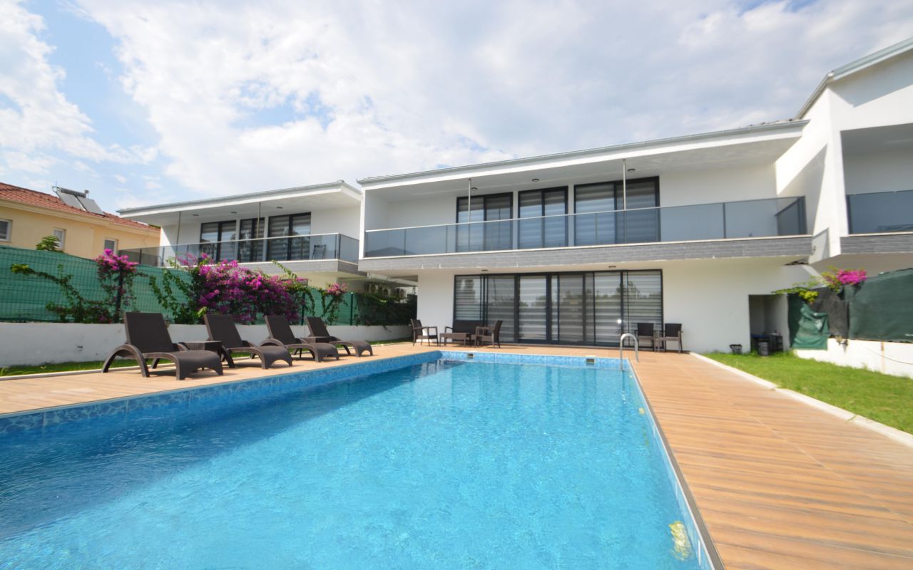 Kristal Villa (D4)