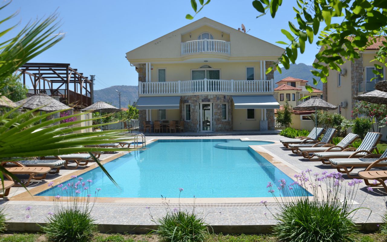 Saray Villa 
