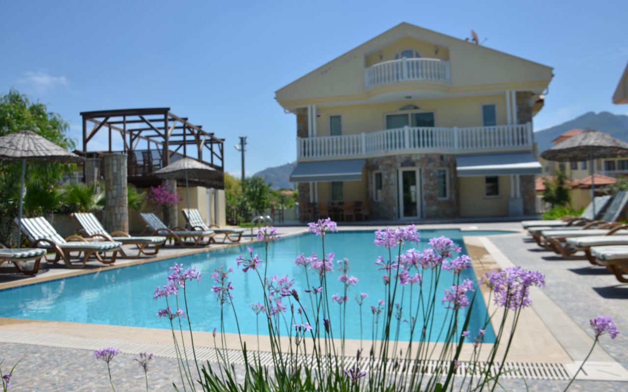 Saray Villa 