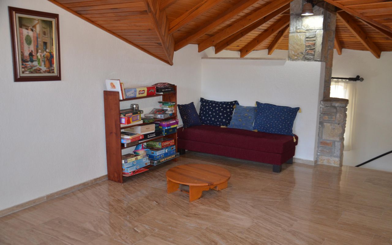 Jamara Villa