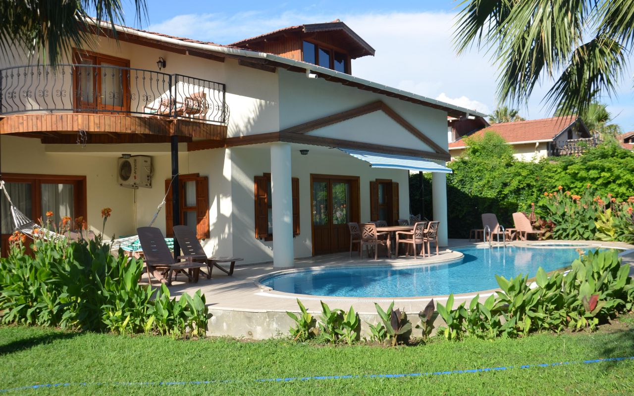 Jamara Villa