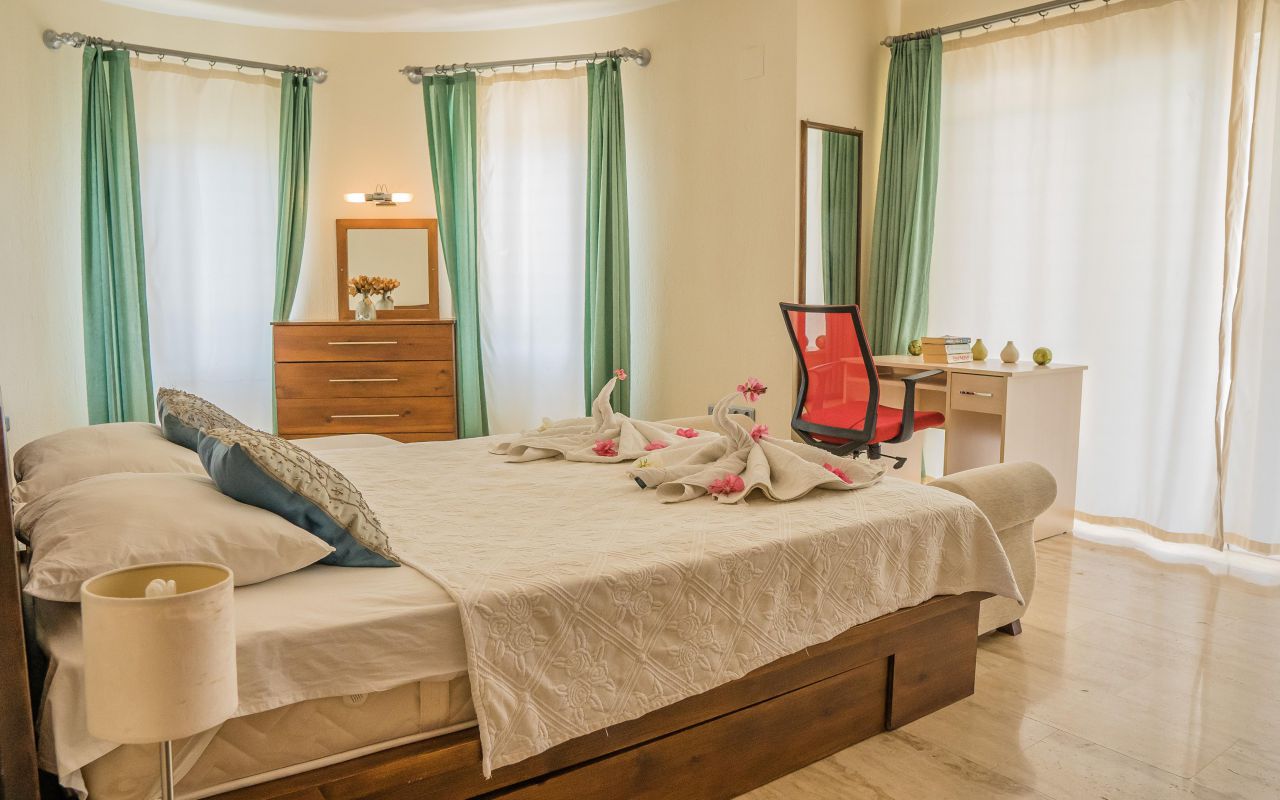 Dazmanda Villa