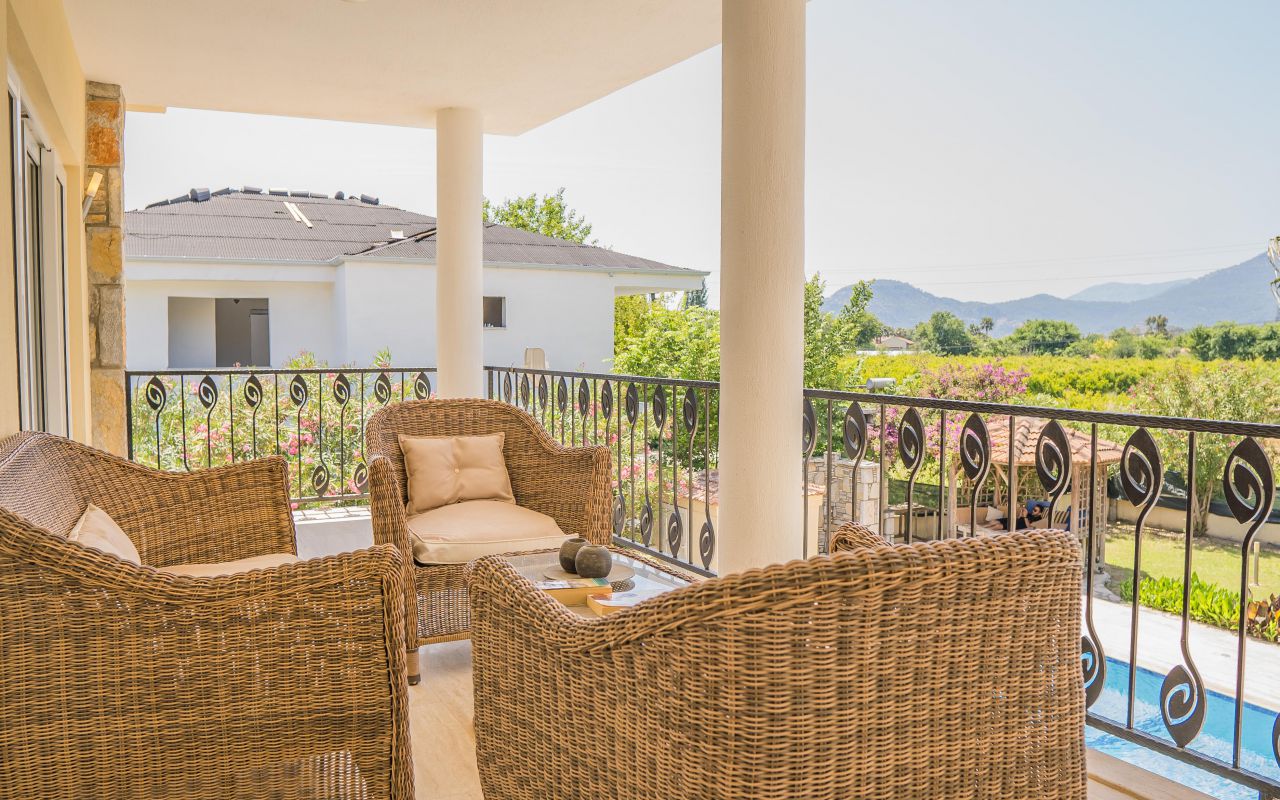 Dazmanda Villa