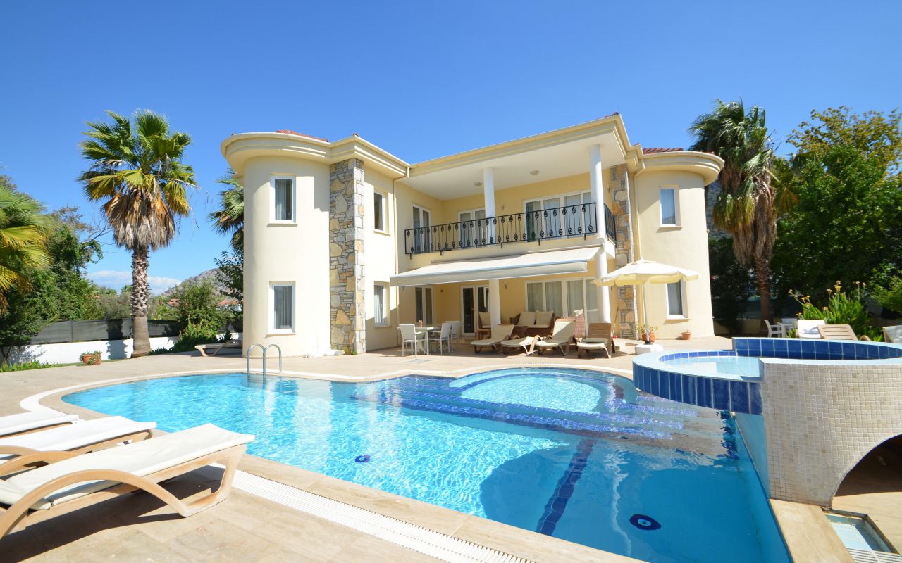 Dazmanda Villa