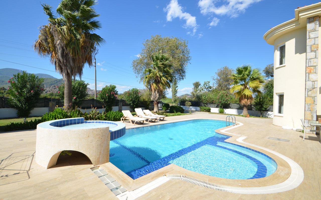 Dazmanda Villa