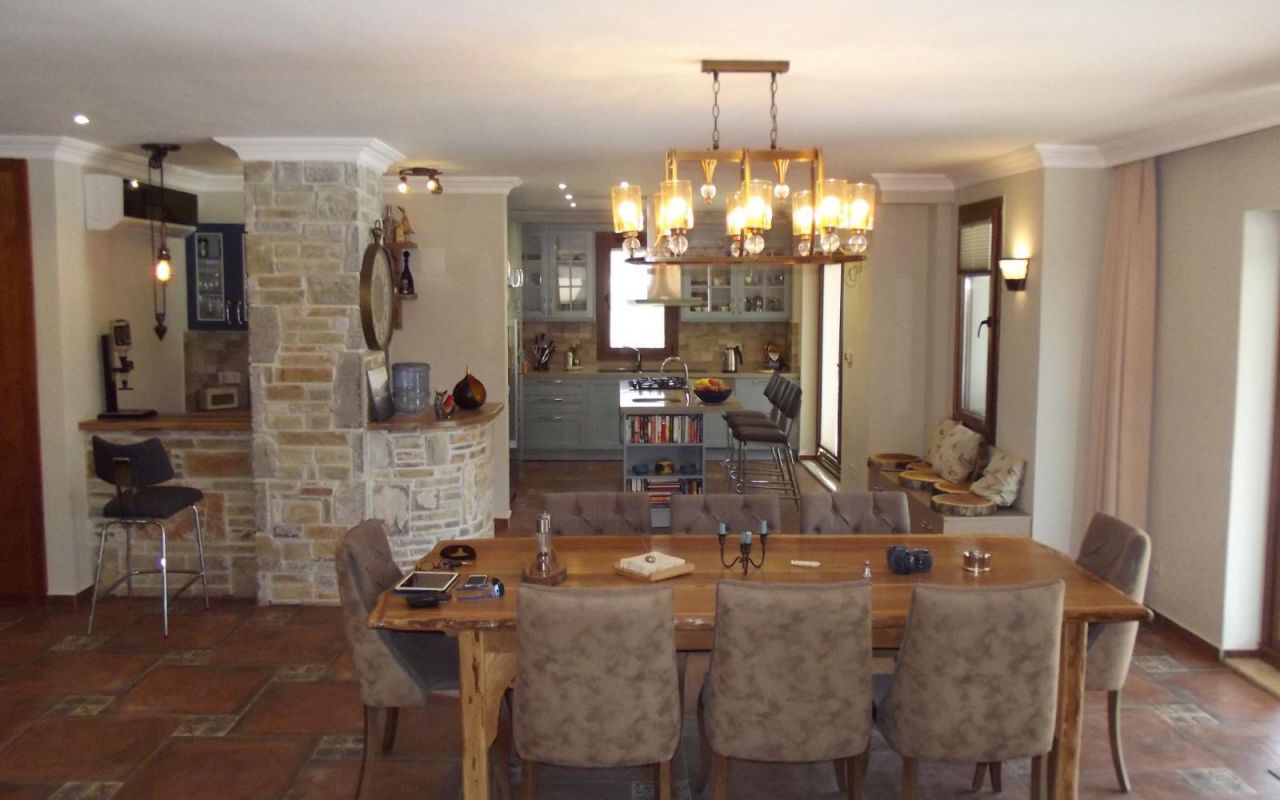 Kösten Evi Villa