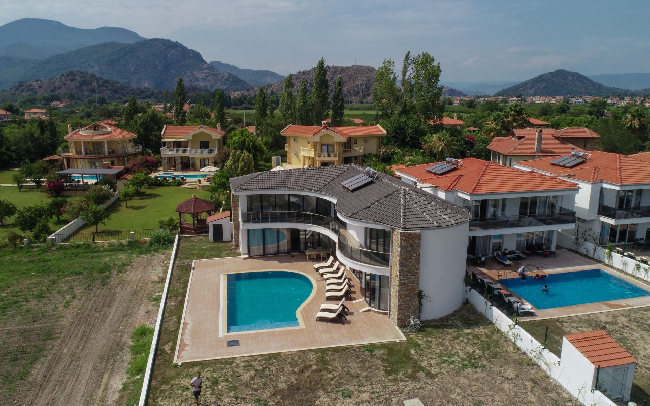 Oruç Palace